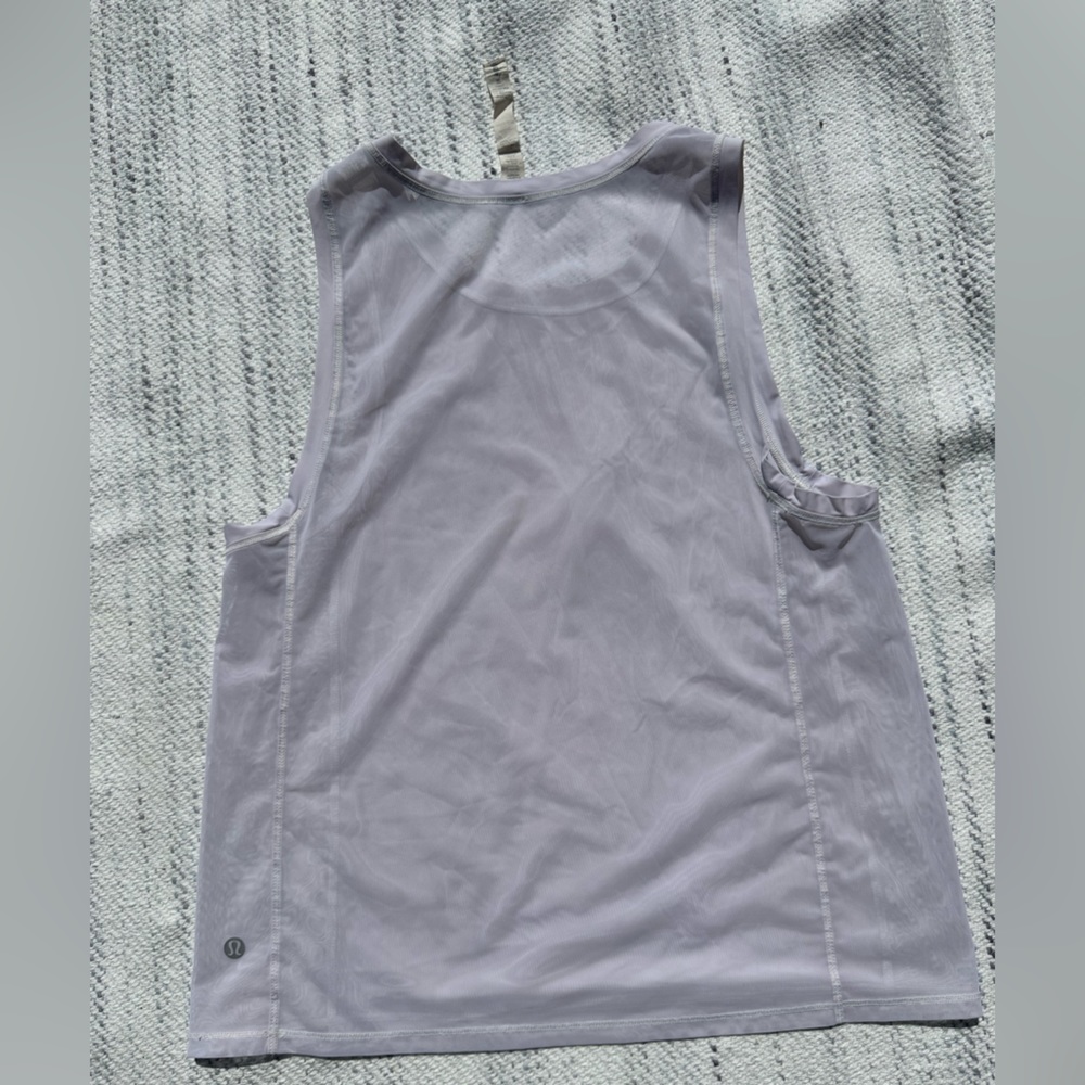 Lululemon Tank top White Sz 4 Mesh Back muscle top Activewear women’s - Picture 2 of 10